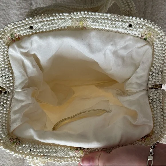 Vintage 1950’s Lumured Corde Bead Floral Bag - Picture 6 of 6